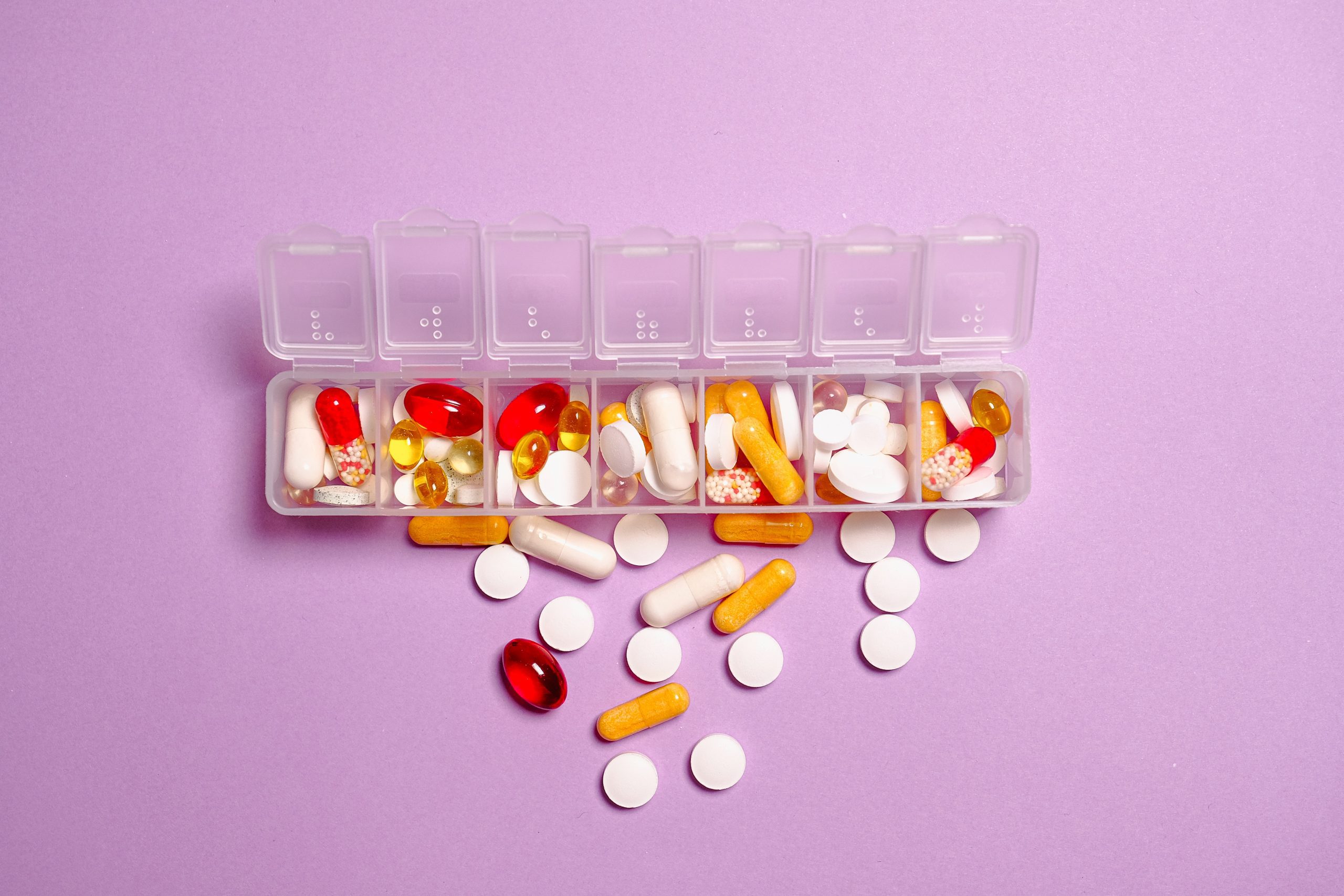 Tabletki antykoncepcyjne – czy każdy może je przyjmować?